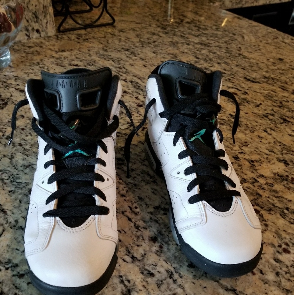 Air Jordan 6's